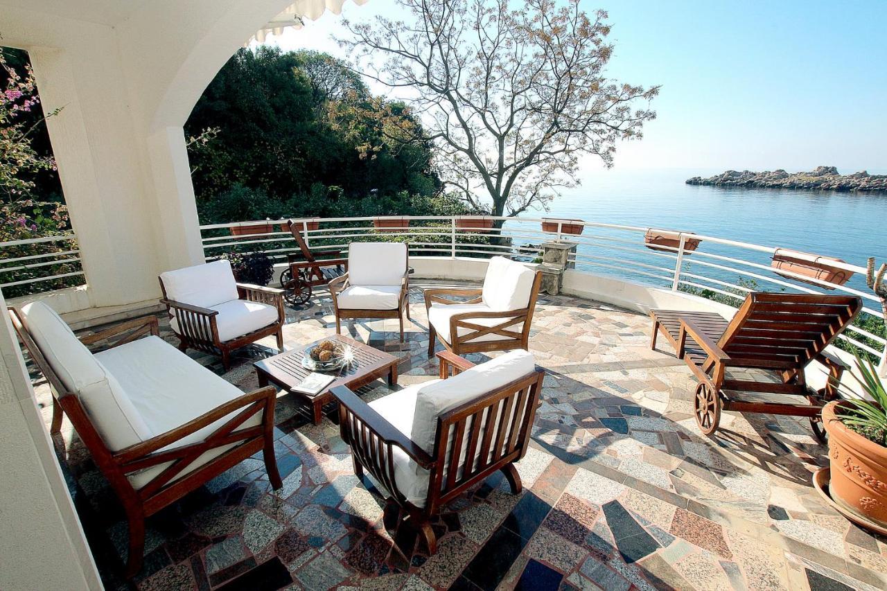 Royal Holiday Apartments Sveti Stefan Exterior photo